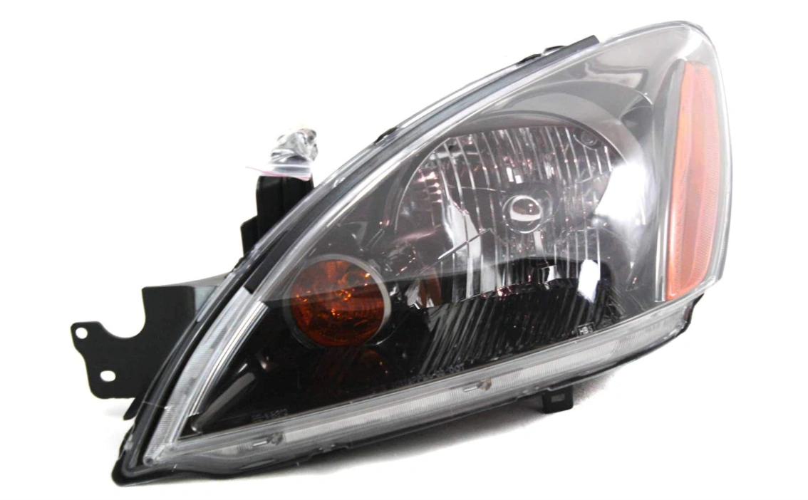 Mitsubishi Head Lamp Kit Lh-8301B461