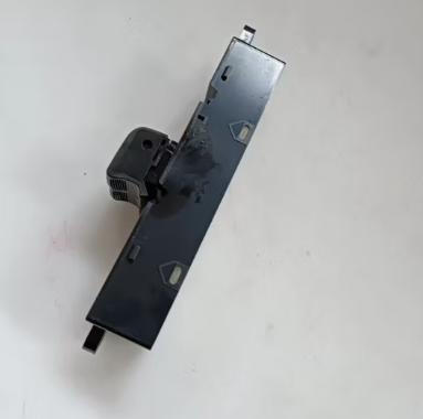 Nissan-Renault-Infiniti Fenter L/H - Sunny Korea-07-11-63113-95F0B