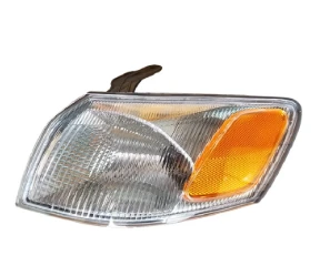 Toyota And Lexus Corner Lamp Camry 97-2001-81520-Yc030